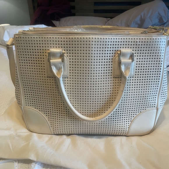 Tory Burch Robinson Perforated Double Zip Tote Bag - Picture 2 of 11